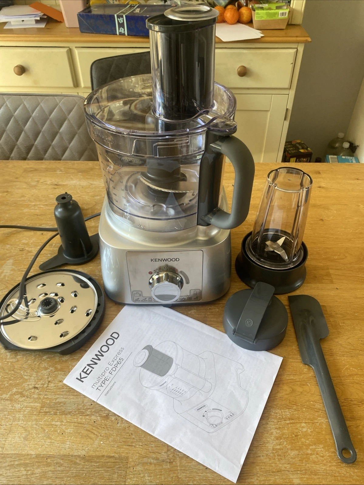 Kenwood FDP65 MultiPro Express Food Processor 3 Litres 1000 Watt Variable Silver
Opens in a new wind