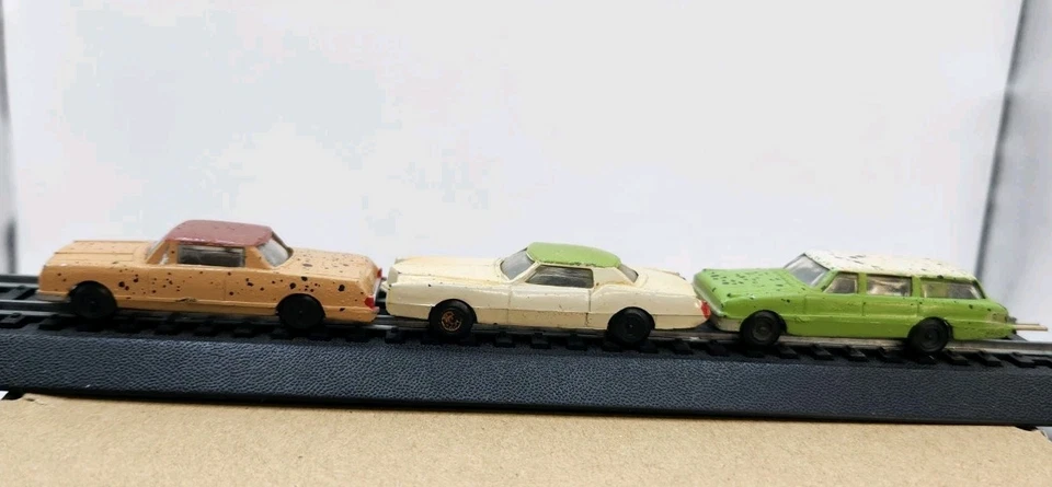 Lote De 3 Automóviles De Colección Bachmann Ho Ford Station Wagon Cadillac Eldorado Foto 2 de 4