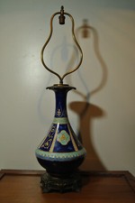 Pied lampe pétrole ancienne en faience Gien ? 19 siècle XIX style renaisssance