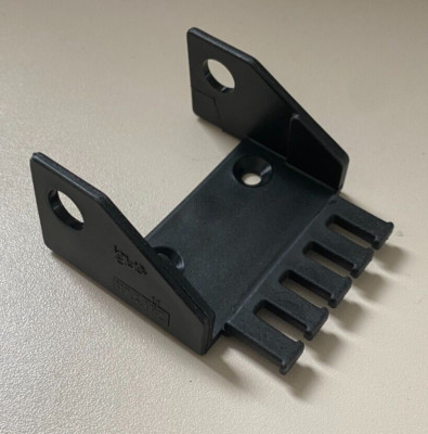 Igus Kabelschleppkette Halter Anschluß Befestigung  117.4.1pz