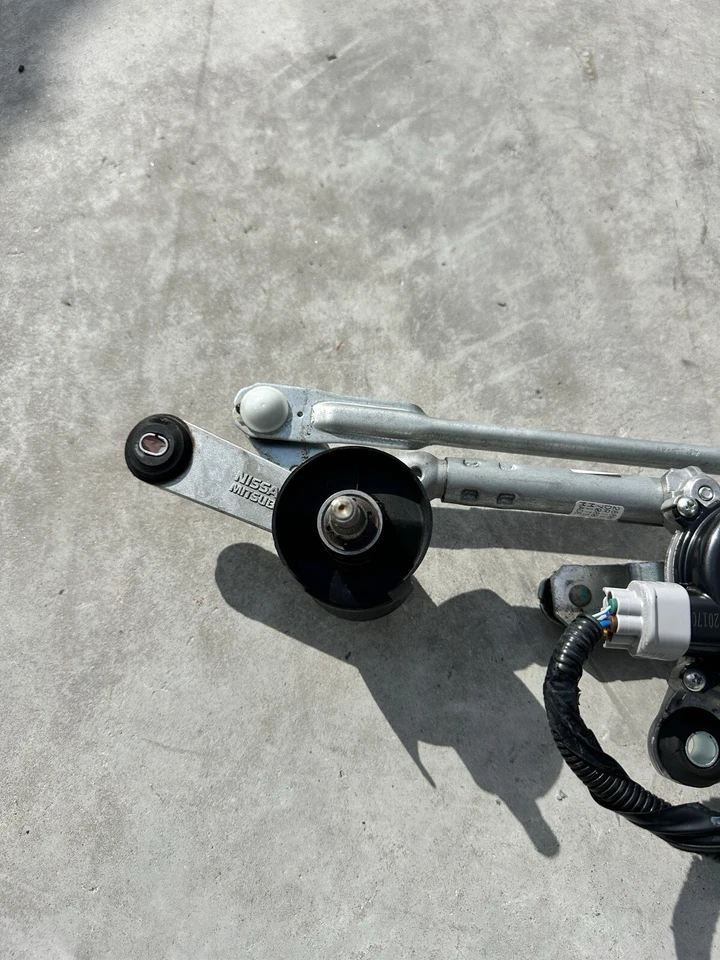 Motor limpiaparabrisas delantero con brazo probado OEM 28800 9HS0A para Nissan Altima 2015-2018 Foto 2 de 4