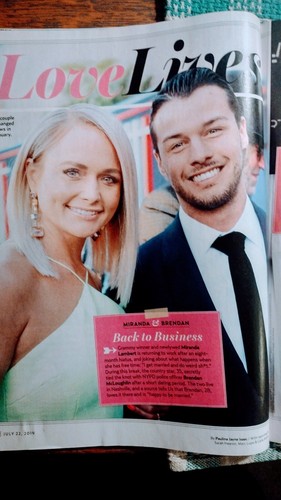 US Weekly Magazine - July 22, 2019 - Team Taylor VS Scooter's Squad Who's Lyin6 - Picture 2 of 24