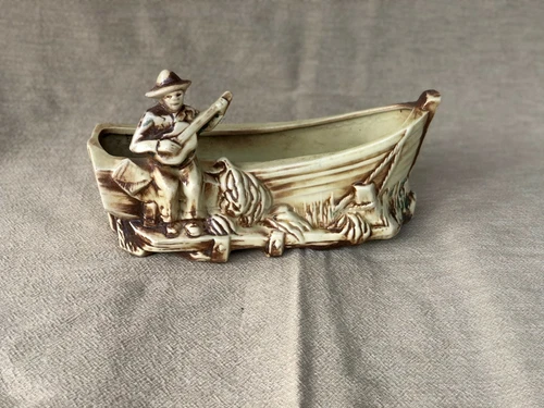 McCoy Calyspo Banana Boat Planter