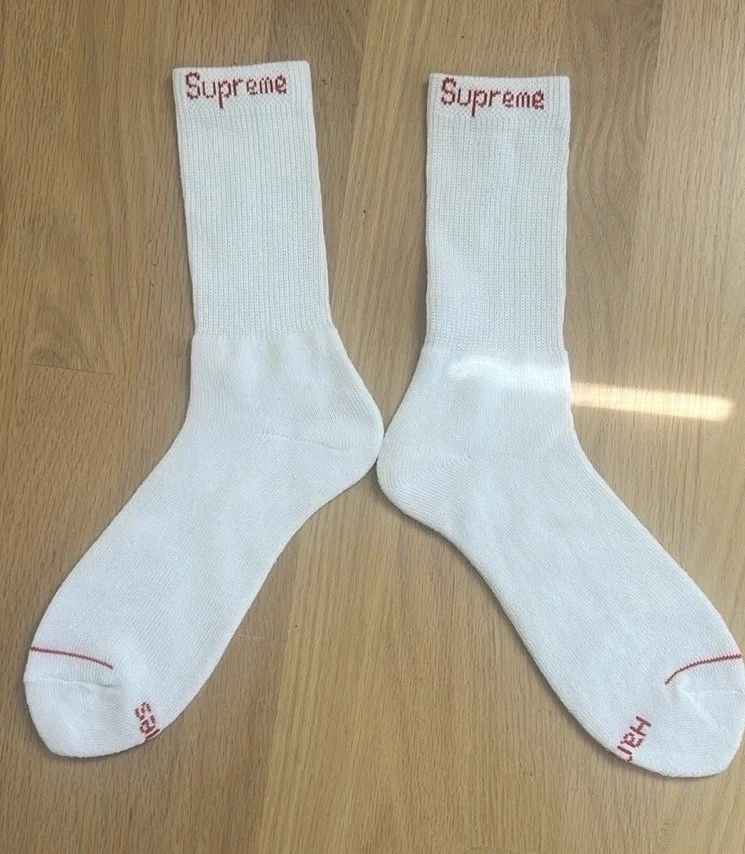 Chaussettes blanches Supreme x Hanes taille unique neuves sans étiquette