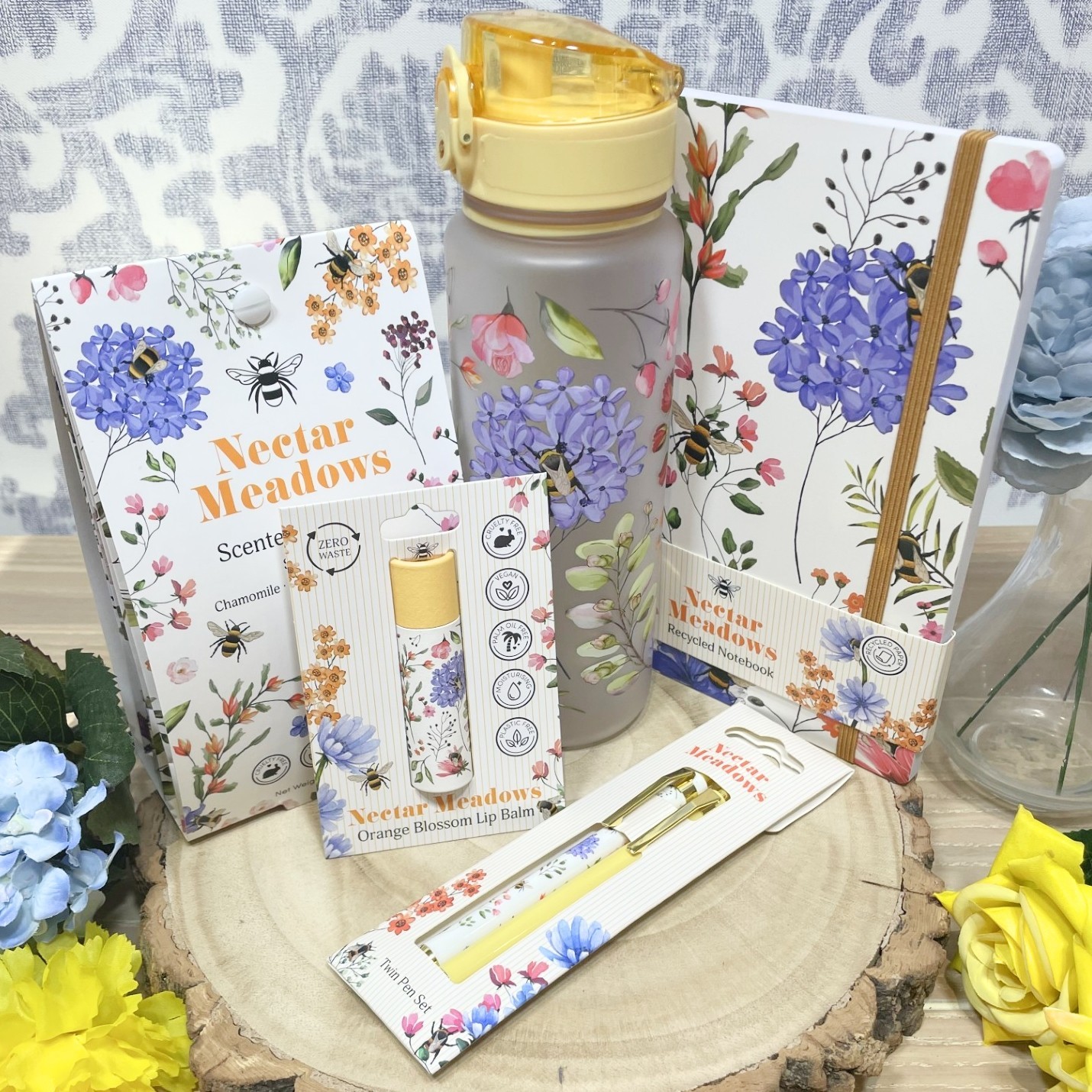 Luxury Gift Set Box Birthday Present Mum Wife Sister Friend Aunty Teacher Flower