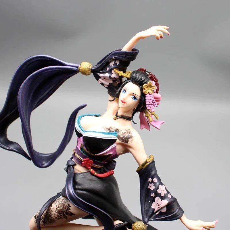 Statue Nico Robin One Piece en PVC idéale pour décorer votre bibliothèque