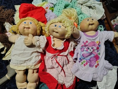 Lot Of 3 Cabbage Patch Kids Dolls, Clothes And Accessories 