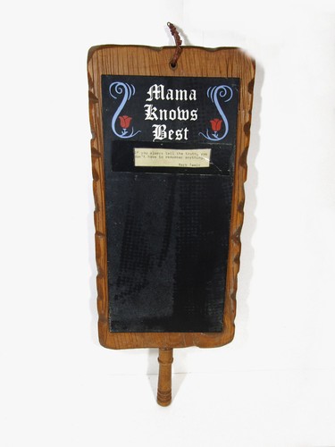 Vintage 1970s “Mama Knows Best” Wooden Chalkboard Wall Hanging - Rustic Kitchen