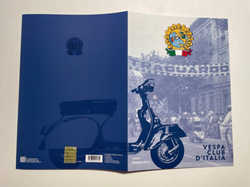 2024 Folder Filatelico Vespa Club d'Italia - Foto 1 di 3