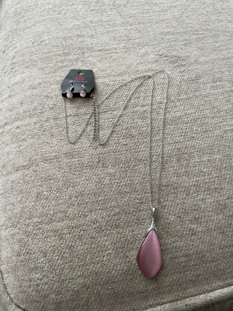 Paparazzi Friends In GLOW Places Pink Moonstone Set