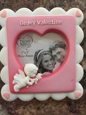PRECIOUS MOMENTS VALENTINE PHOTO FRAME NIB 734001 NEW SHIPS TOMORROW 