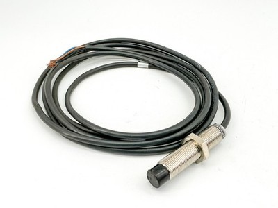 New Allen Bradley 872C-D4NP12-E2 Prximity Sensor 10-30VDC - No Box