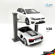 Hebebühne für 1:24 Fahrzeug als Bausatz Auto Modellbau Diorama Modell Vitrine