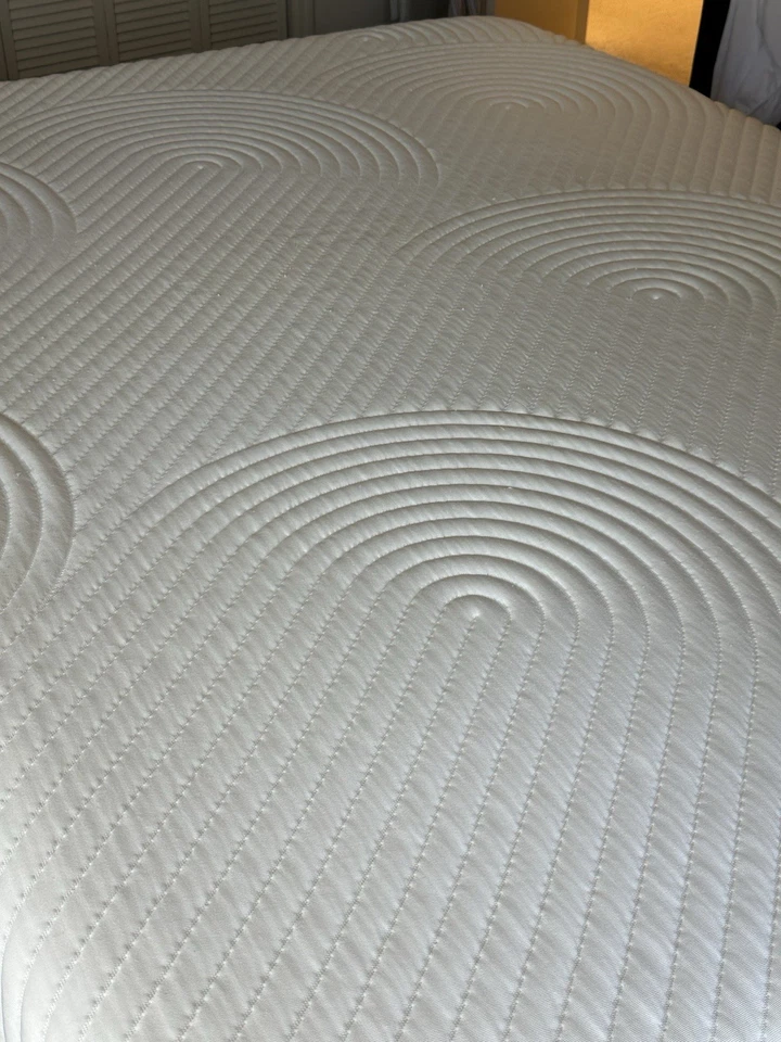 TempurPedic CONTOUR SUPREME FIRM 11,5” COLCHÃO QUEEN SOMENTE RETIRADA - Imagem 4 de 4