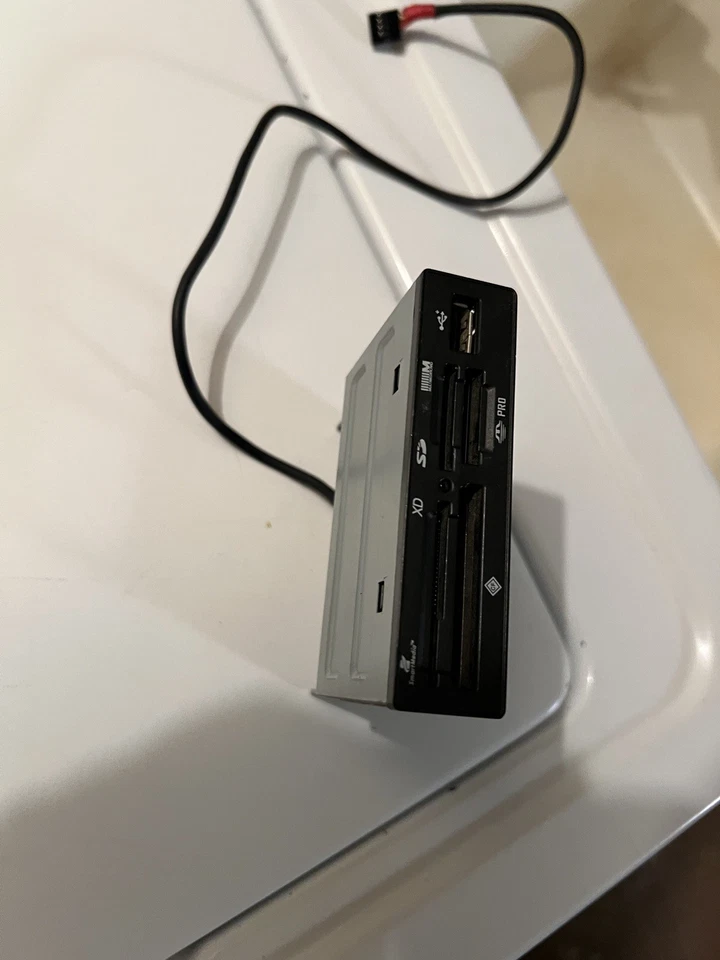 Unidad de lector de tarjetas de medios internos USB negra Acer CR.10400.002 Foto 4 de 4