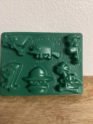 Disney Phineas & Ferb Green Jello Plastic Mold 9x7 Tray