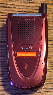Sanyo VI-2300 - Red and Silver ( Sprint ) Flip Phone - READ / Very