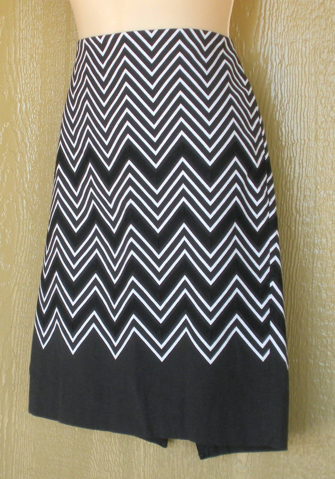 Picture 4 of 5