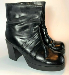 black chunky womens boots
