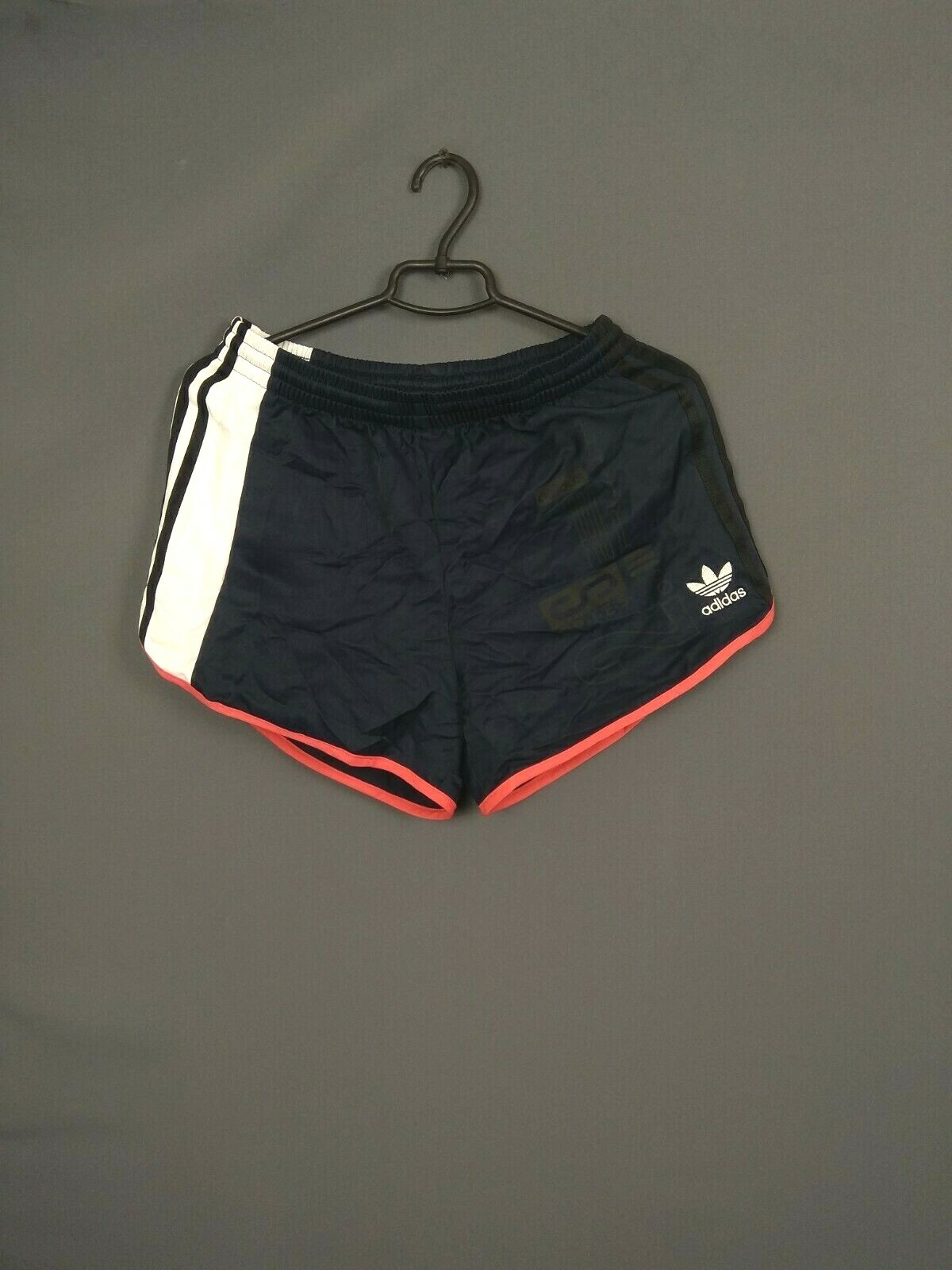 Adidas Pantaloncini Donna Taglia XL Active Icons Sportswear da Corsa DH2970  - Shopping.com