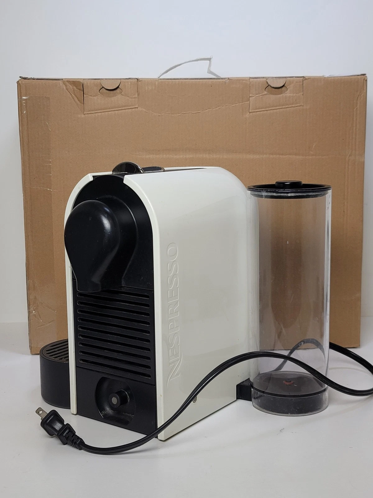 Nespresso C50 coffee machine older WORKING selling as PARTS ONLY