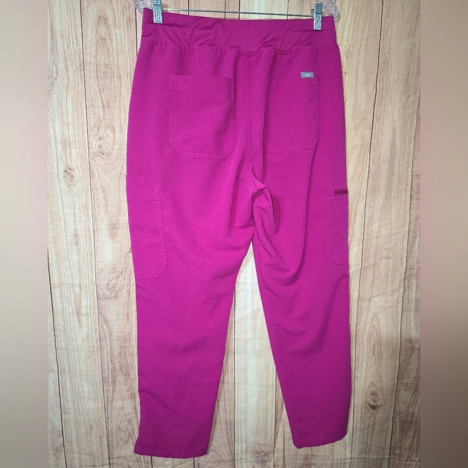 Conjunto de Pantalones Médicos Figs Yola Grandes Pequeños, Inala Ajustados Talla Grande Foto 4 de 4