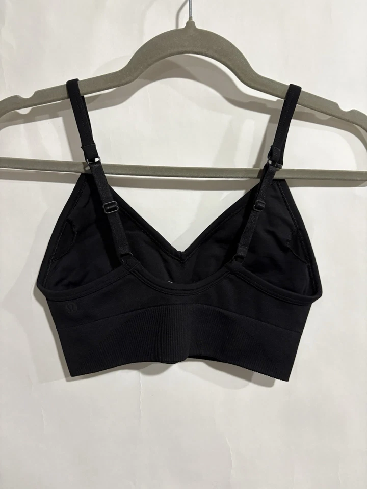 Lululemon Size 4 Black Sport Bra - Image 2 of 4