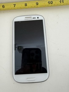 Samsung Galaxy SIII For Parts Or Fixing
