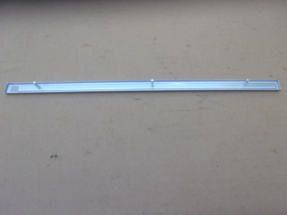 НОВЫЙ 1965 Plymouth Fury переднее крыло цветной молдинг бары красный/белый/синий комплект - Изображение 2 из 4