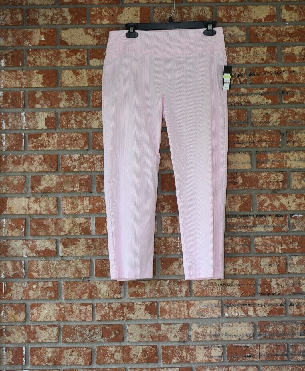 Crown & Ivy Multicolored Capri Pants Size 4 NWT