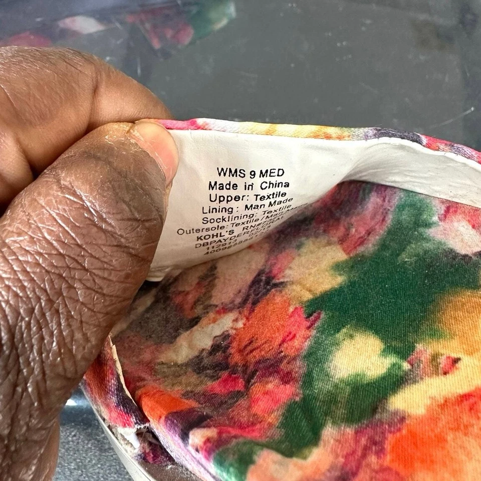 Sandalias de tanga Dana Buchman Payder con plataforma floral para mujer talla 9 Foto 4 de 4