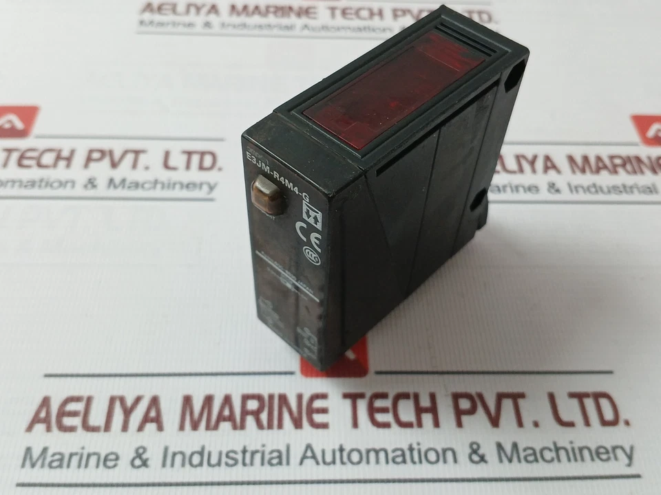 OMRON E3JM-R4M4-G Photoelectric Sensor 250VAC 3A 24 to 240 VAC - Image 3 of 4