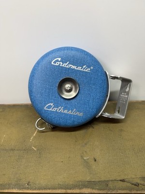 Vintage Cordomatic Automatic Retractable Clothesline Reel, 20' BLUE