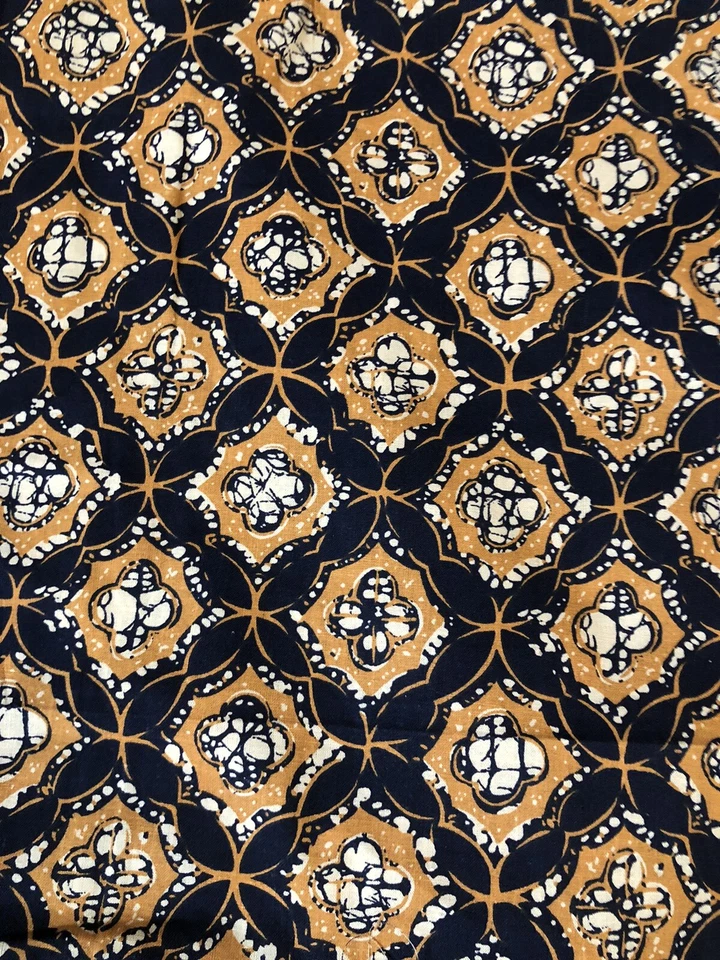 Unbranded Blue and Gold Medallion Geometric Print Cotton Fabric 1 1/2 yards - Image 2 of 3