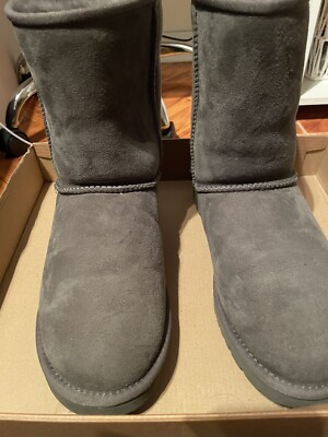 Men's Short Ugg Boots In Gray