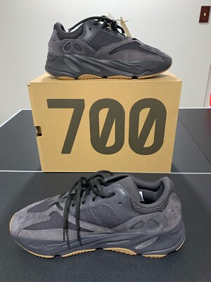yeezy 700 weight with box