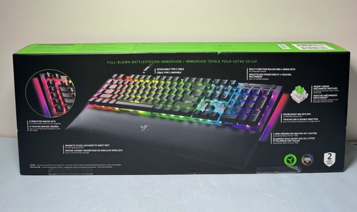 Razer - BlackWidow V4 Full Size Wired Mechanical Green Switch Gaming Keyboard - Picture 2 of 4