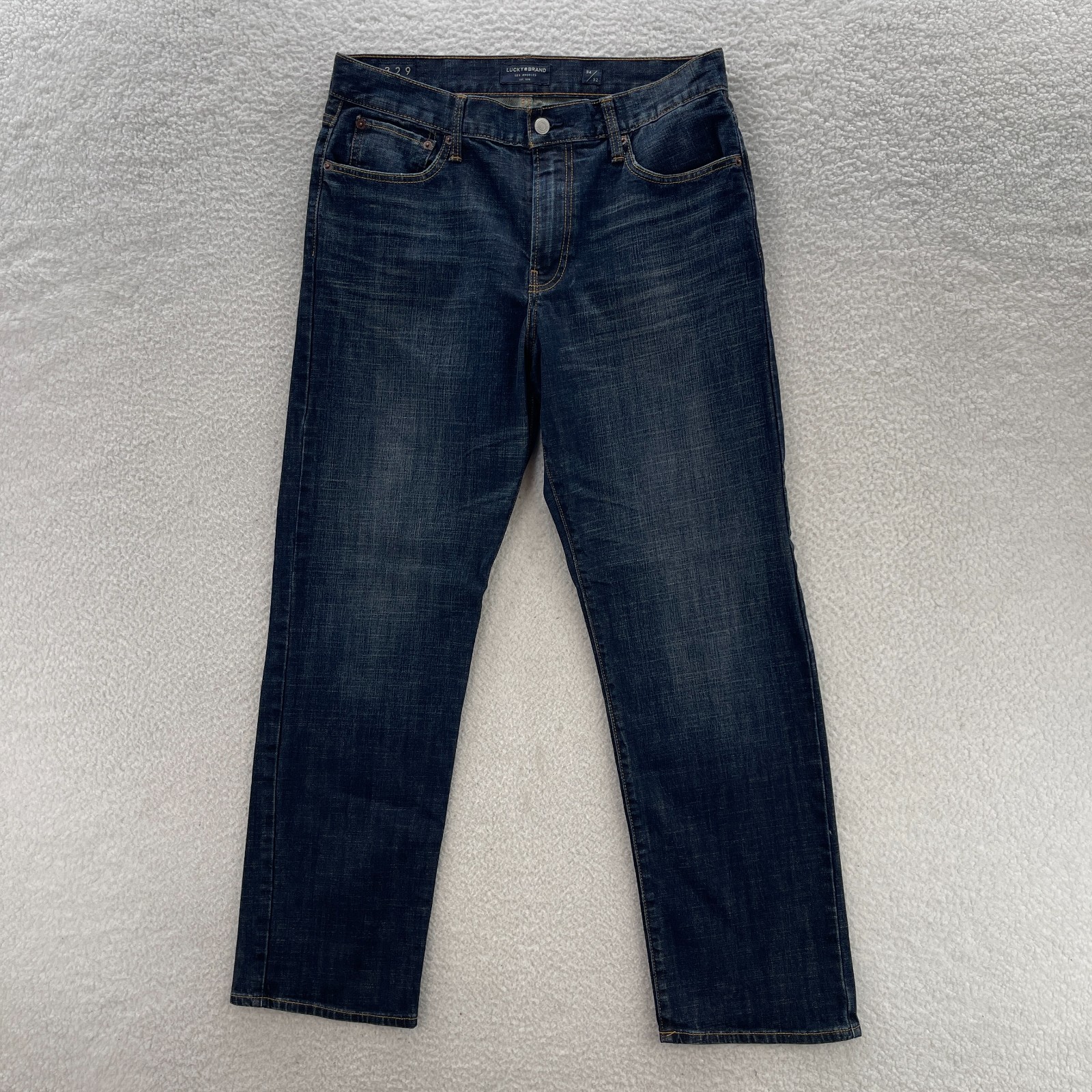 Lucky Brand Jeans Mens 34x32 Blue 329 Classic Straight Dark Wash Denim Grunge