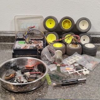 Tekin TEK 12 BC112T ESC RC Car Parts Lot 1:8 Electric Wheels Tires Springs