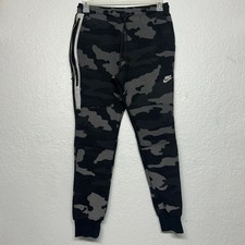 Nike Tech Fleece 1.0 SLIM Size Medium 3M Reflective Hero Camo Jogger 835568-010