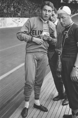 Jacques Anquetil preparing for a cycling race in the late 1950s OLD PHOTO 1