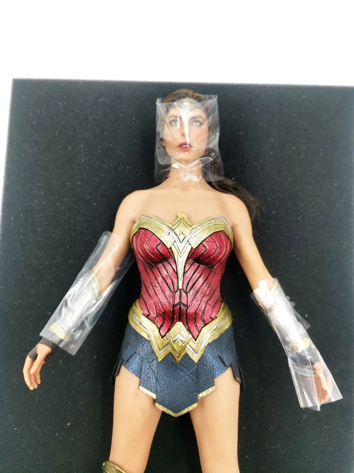 Figura corporal 1/6 Hot Toys HT Batman v Superman HT MMS359 Wonder Woman coleccionable Foto 2 de 4