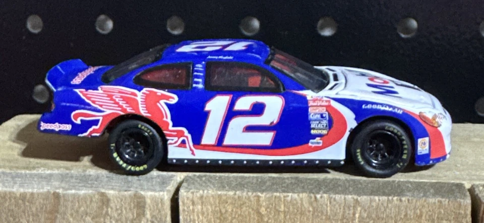 1999 Action #12 Jeremy Mayfield Mobile1 Ford Taurus 1:24 Scale Die-Cast Car - Image 3 of 4