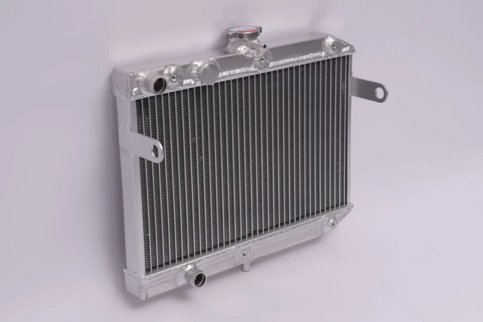 Radiador de aluminio para Suzuki King Quad 750/700/450/500 2007-2014 2008 2009 4x4 Foto 4 de 4