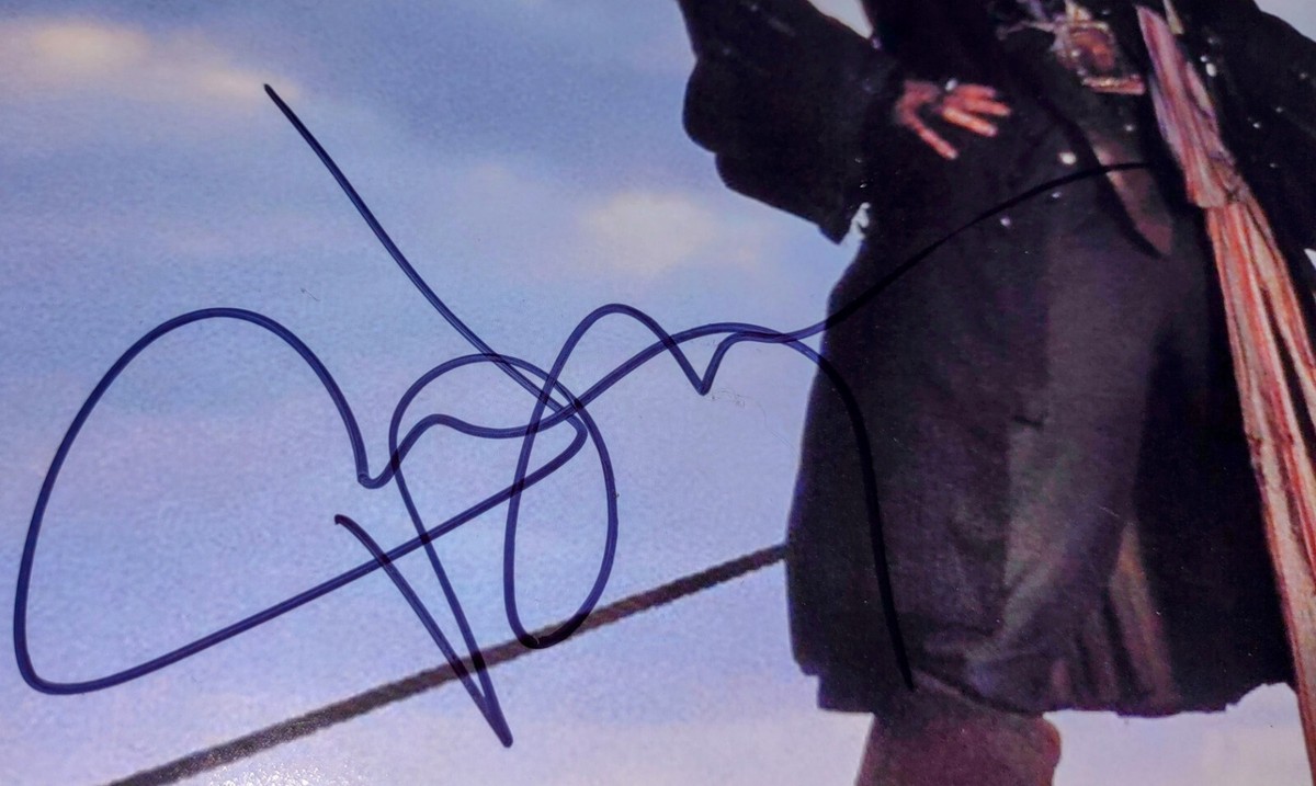 JOHNNY DEPP SIGNED AUTOGRAPHED 11X14 PHOTO PIRATES OF THE