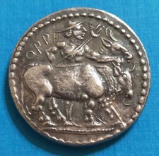 Moneda Romana O Griega Ganadero Con Bueyes