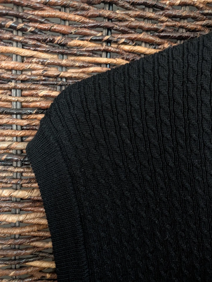 Callaway Golf Cable Knit Wool V Neck Sweater Vest Men's Medium Black Old Money - Image 2 of 4