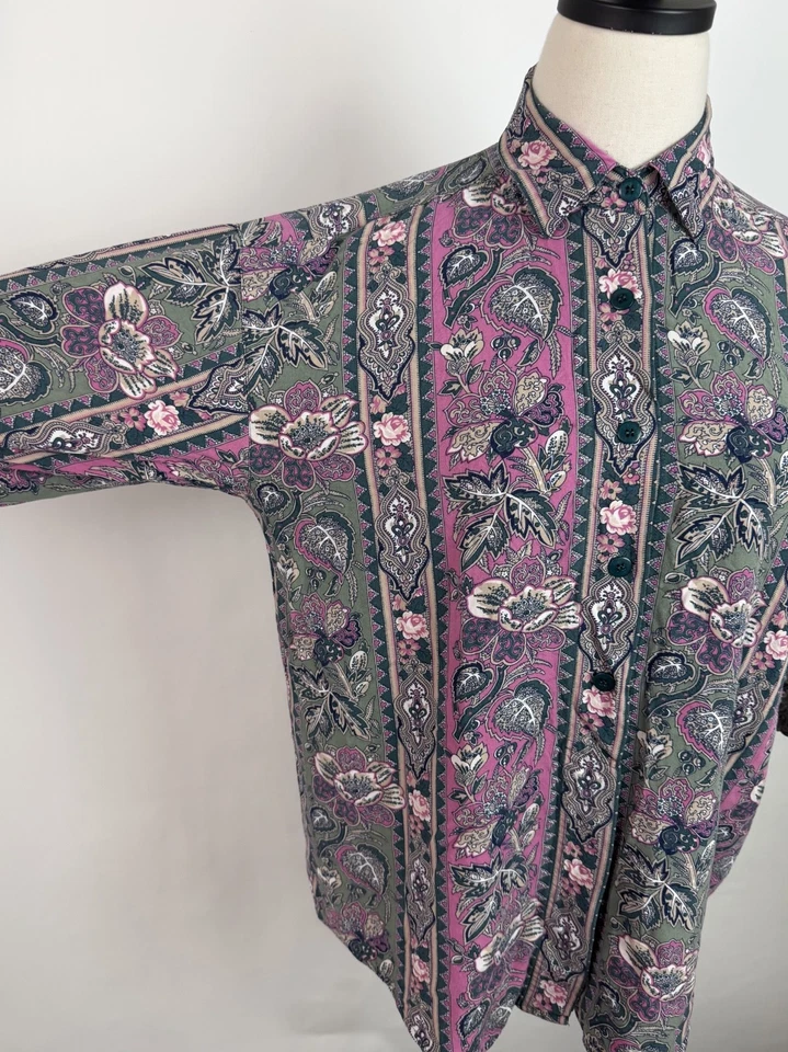 Camisa vintage cachemira para mujer pequeña años 90 abotonada chicle rosa verde salvia años 90 Foto 4 de 4