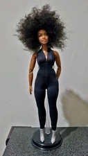 NO BX Barbie Doll Mattel Signature Looks Afro Girl Brunette Beautiful Jumpsuit A
