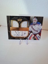 2009-10 Ud Black Hockey Henrik Lundqvist Lustrous Materials Patch Auto /50 NYR